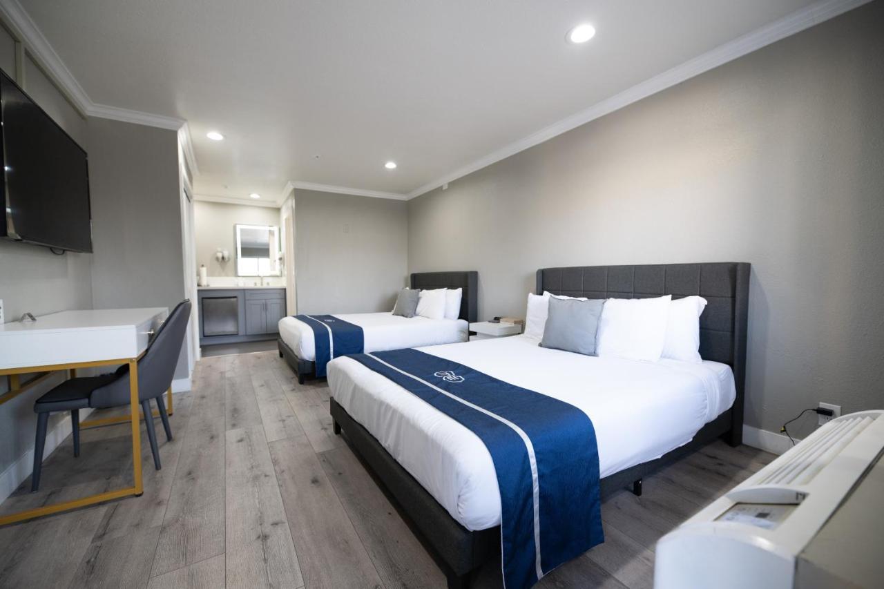 Omeo Suites Alhambra Extérieur photo